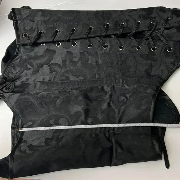 Gallery Serpentine Gothic Brocade Lace Up Corset Victorian Top - Picture 16 of 16